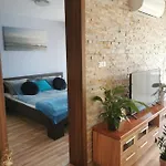 Silver Apartman *