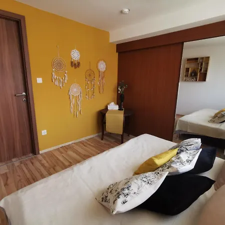 Silver Apartment